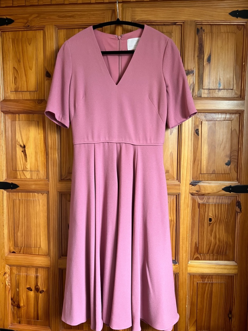 Gal Meets Glam Pink V-Neck Midi Edith Dress